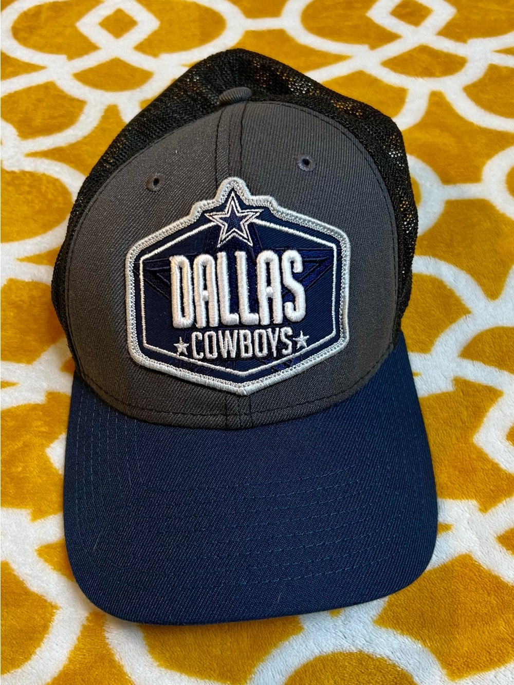 New Era Dallas Cowboys Trucker Hat - Gray and Navy